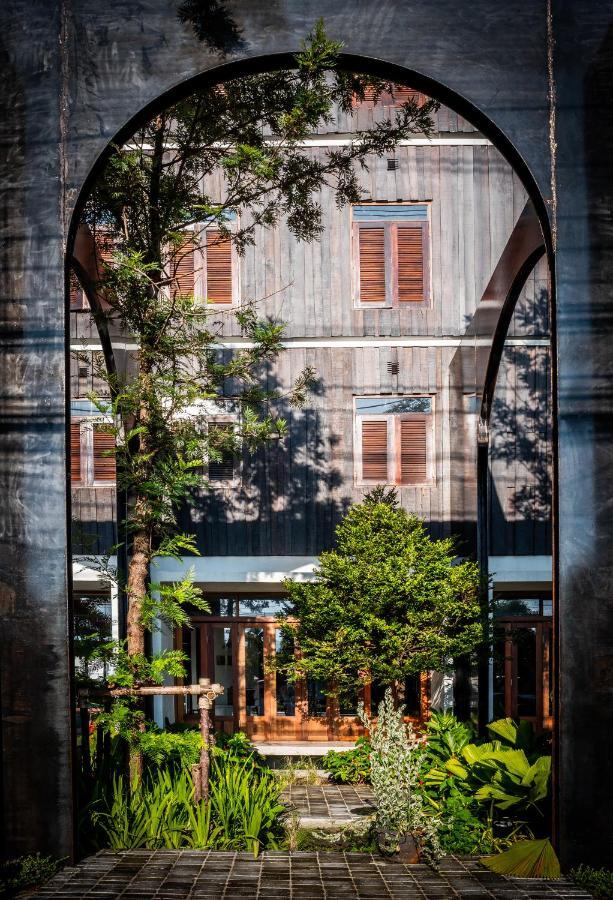 Gahn - Sha Hotel